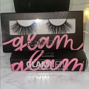 glamnetic lashes and black liquid magnetic liner